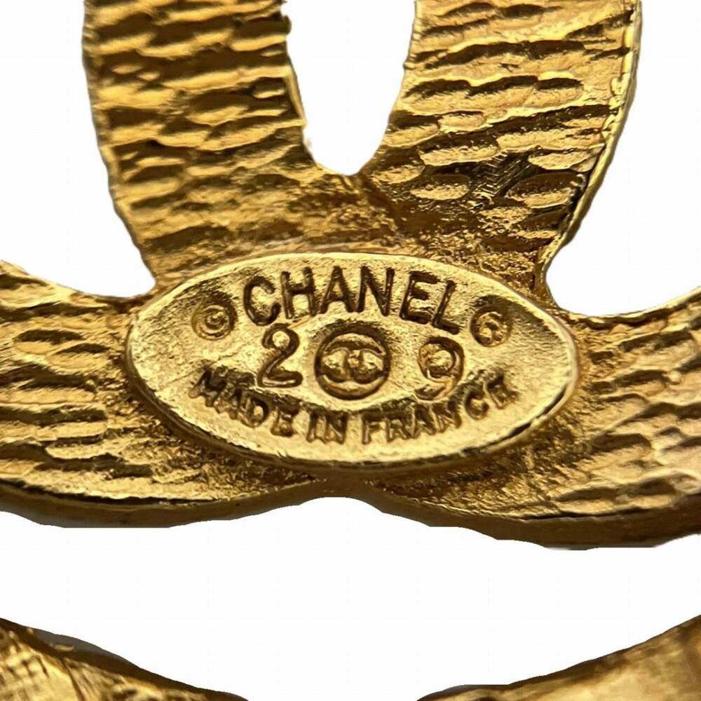 CHANEL Authentic Gold Brooch - Picture 2 of 9